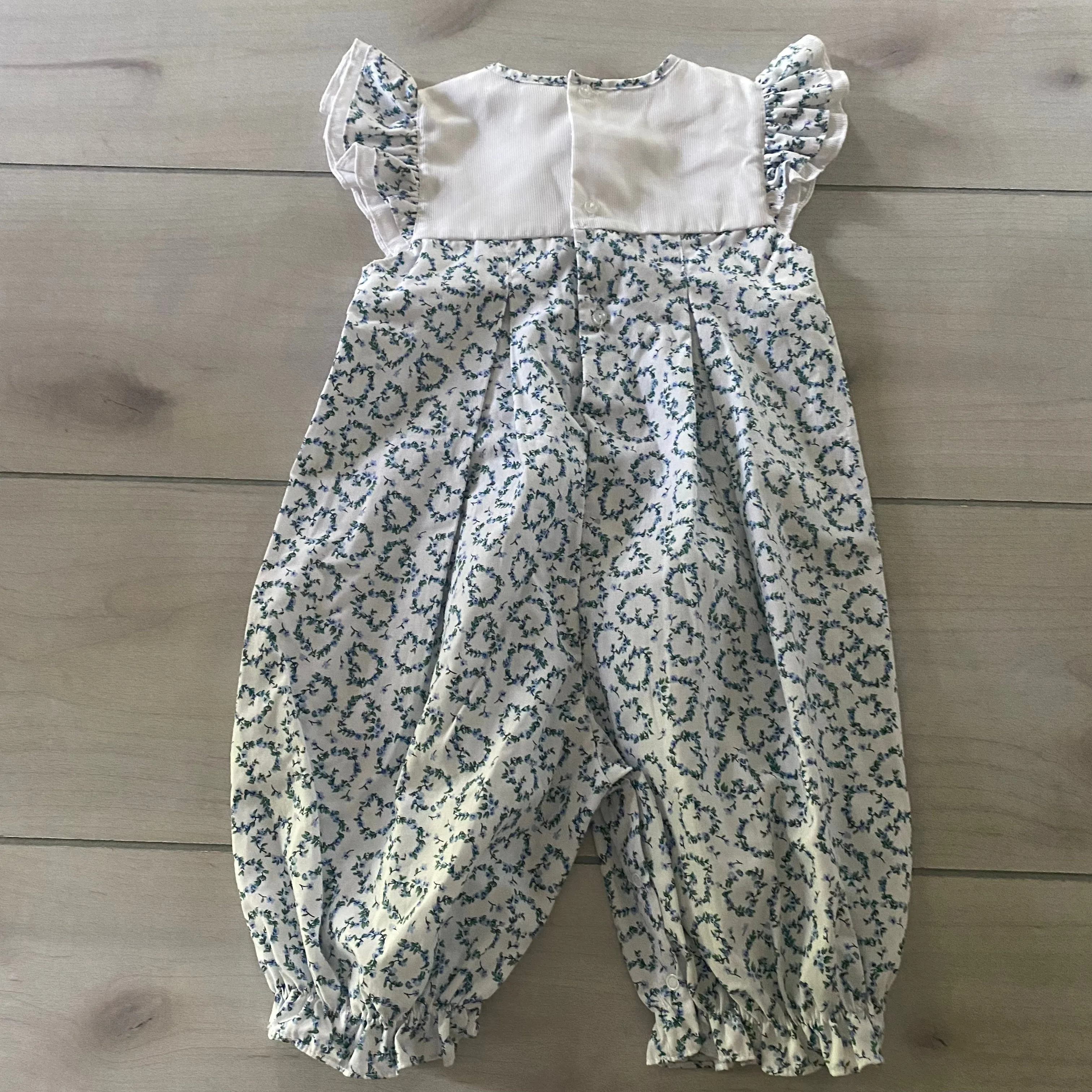 NEW Zu Dainty Heart Floral Pattern Bubble Romper