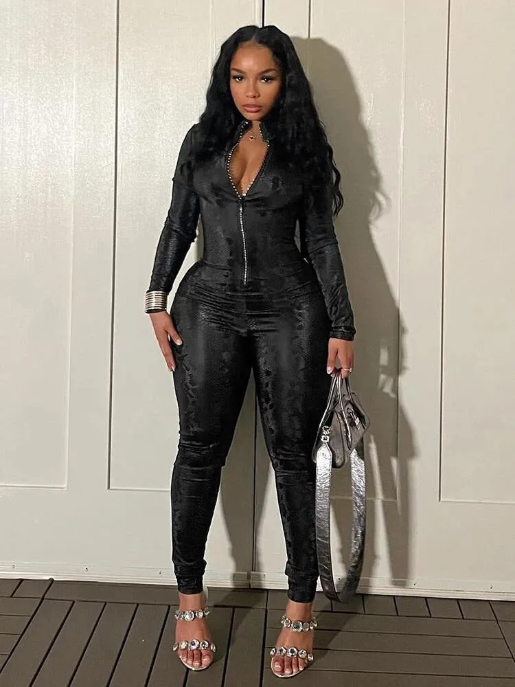 "Stylish Snakeskin Jumpsuit Fitness Outfit: T-BOO Women's Skinny One-Piece with Zipper, Casual Sporty Body-Shapewear for the Fashion-Forward Female"