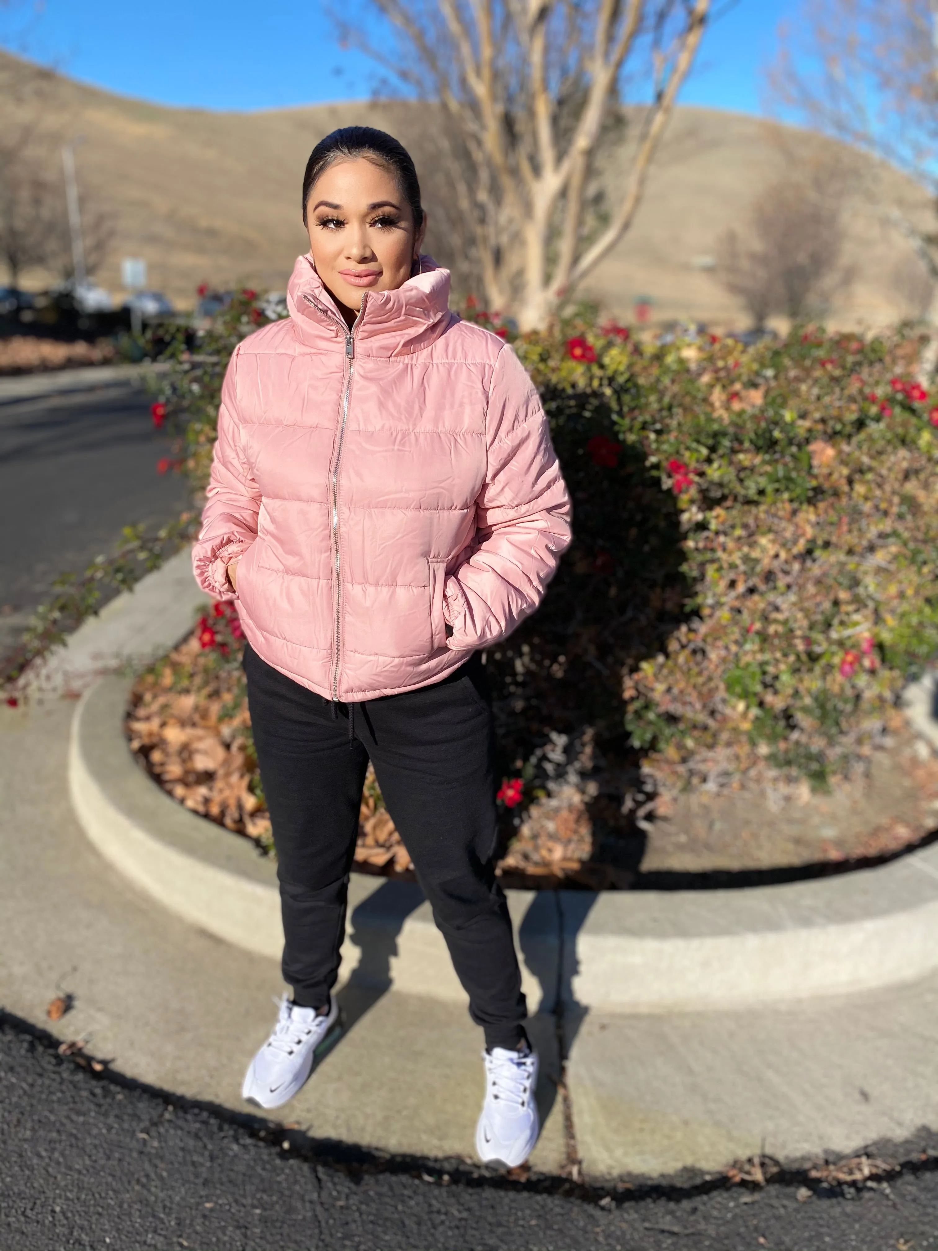 The Puff Cropped Zip-Up Parka Jacket (light pink)