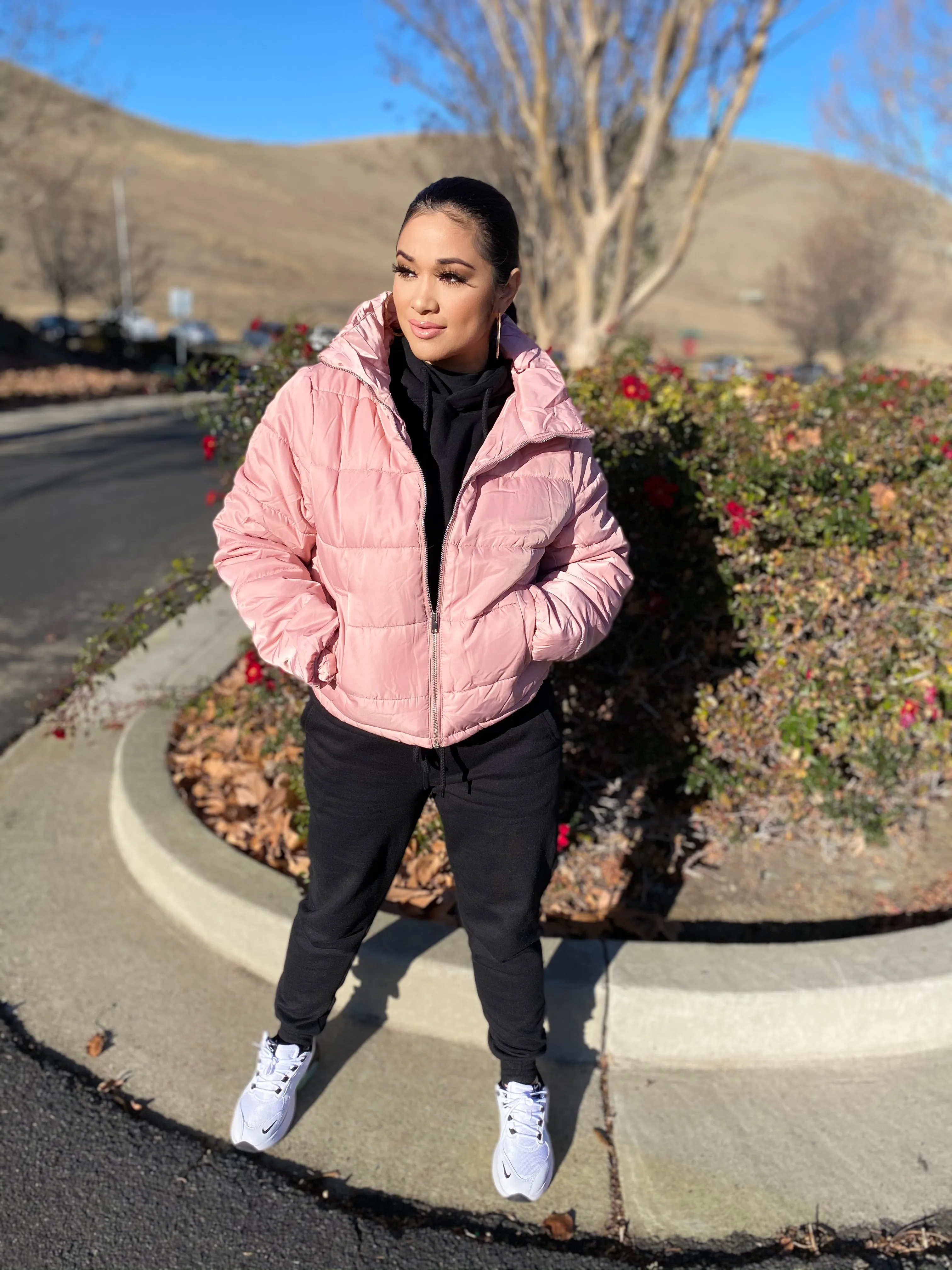 The Puff Cropped Zip-Up Parka Jacket (light pink)
