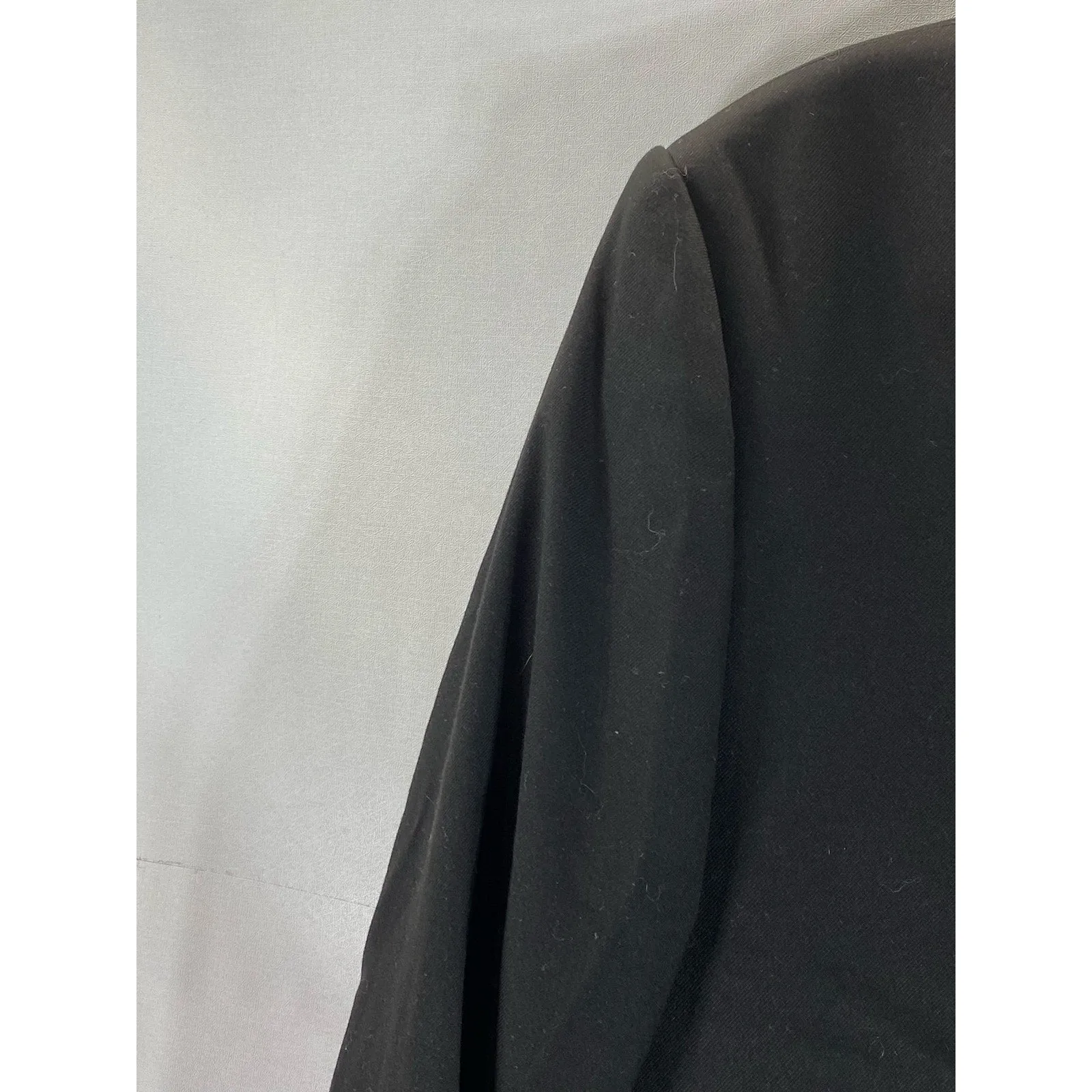 TIFFANY & CO Wardrobe Men's Solid Black Two-Button Blazer SZ 42R