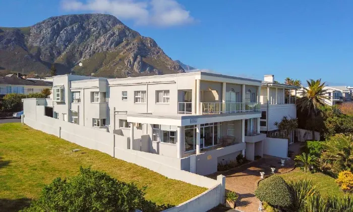 Western Cape: 2-Night B&B Stay for Two at Hermanus Beachfront Lodge